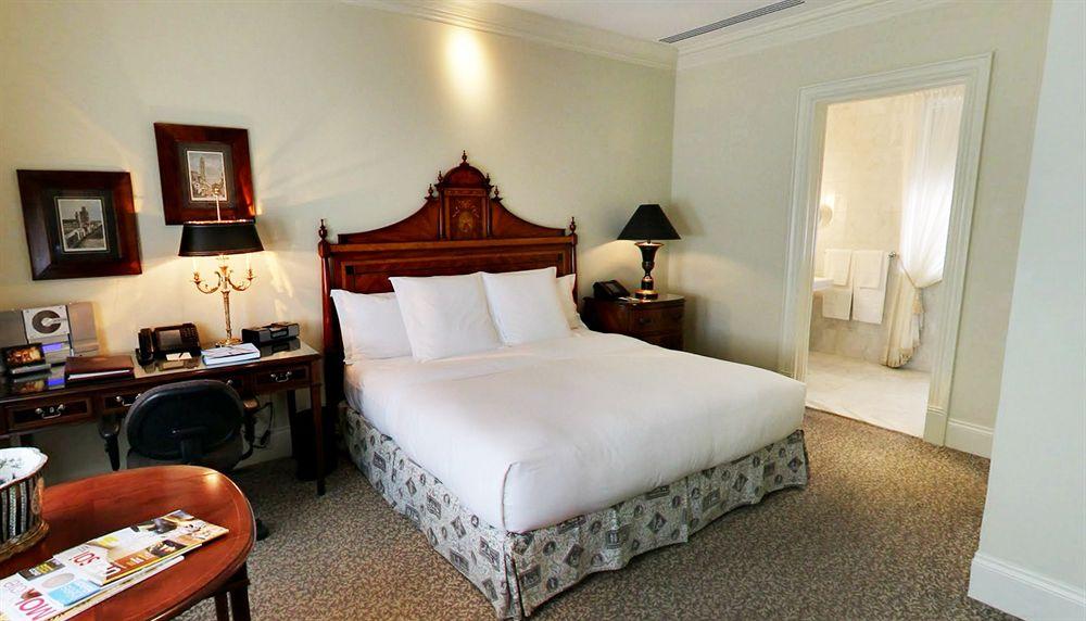 Hotel Le St. James มอนทรีอัล ภายนอก รูปภาพ