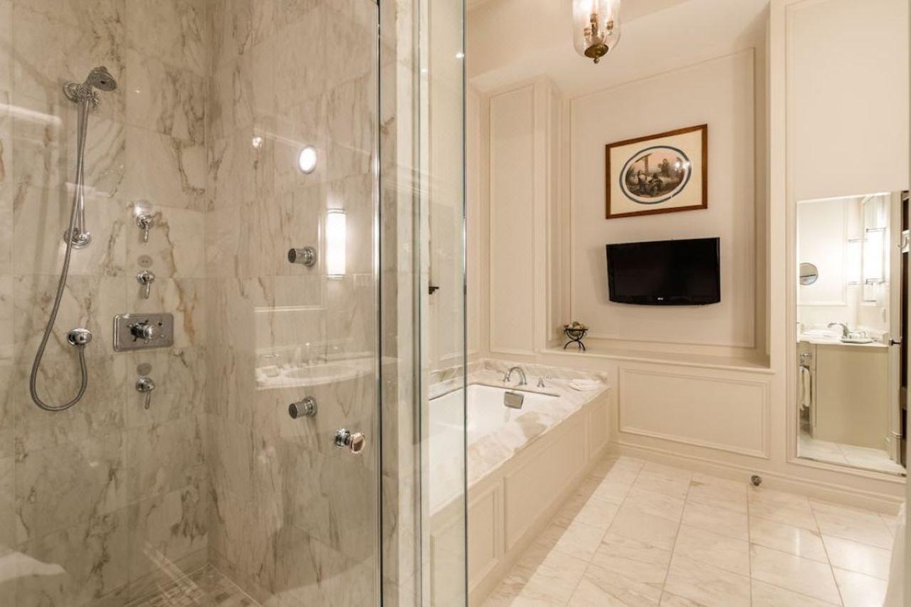 Hotel Le St. James มอนทรีอัล ภายนอก รูปภาพ