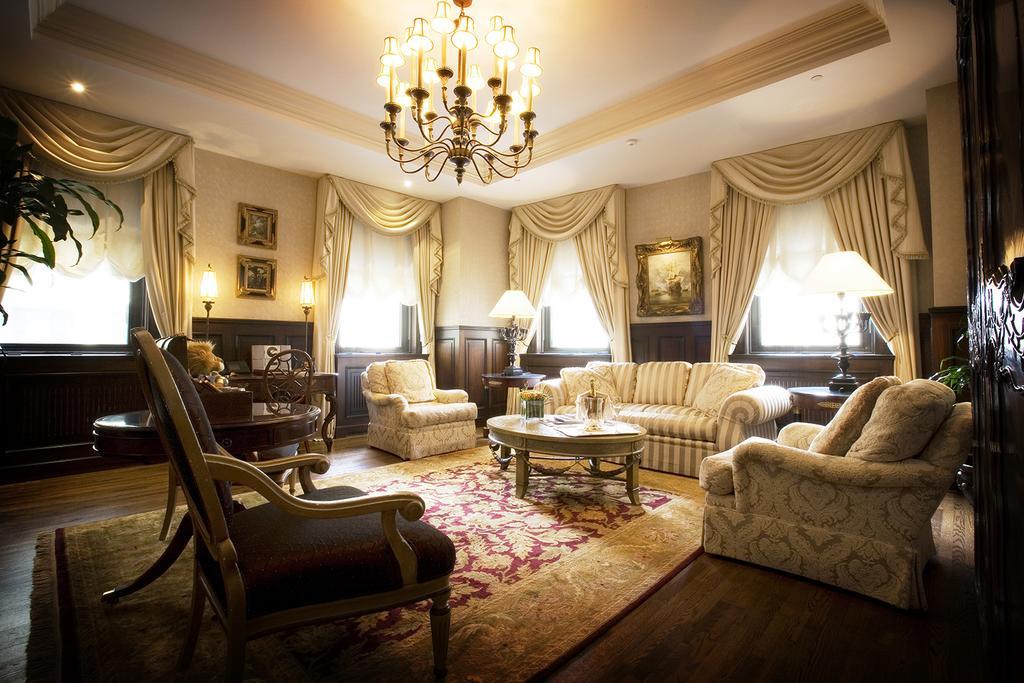 Hotel Le St. James มอนทรีอัล ภายนอก รูปภาพ