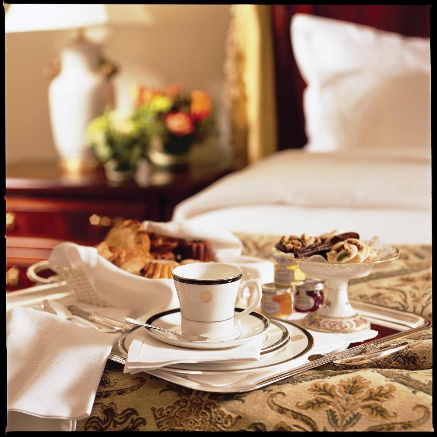 Hotel Le St. James มอนทรีอัล ภายนอก รูปภาพ
