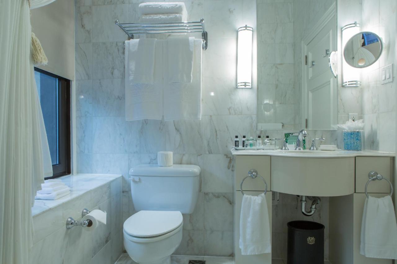 Hotel Le St. James มอนทรีอัล ภายนอก รูปภาพ