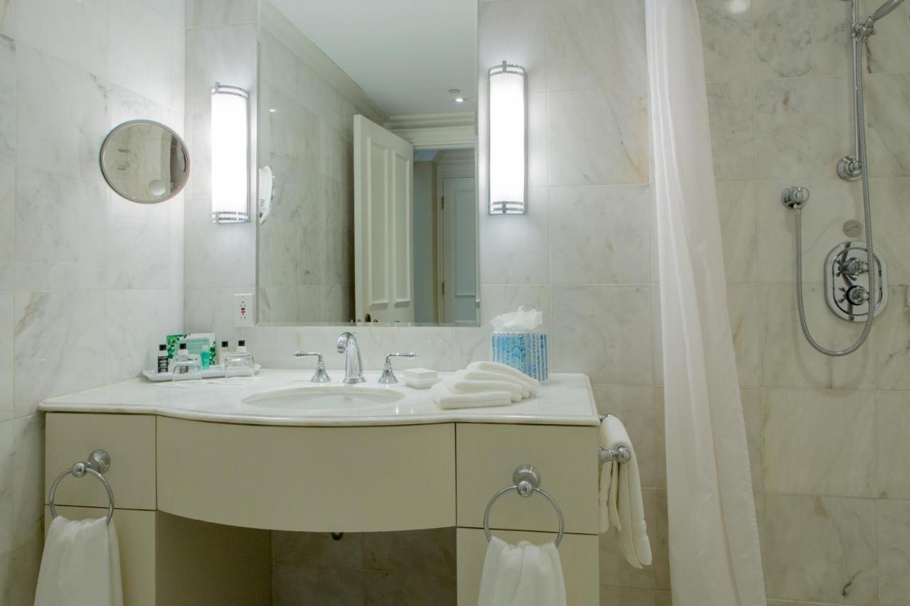 Hotel Le St. James มอนทรีอัล ภายนอก รูปภาพ