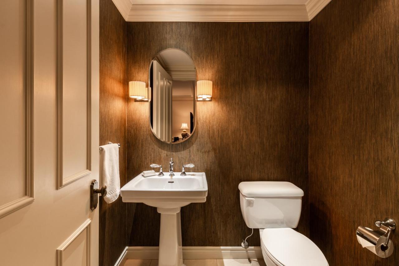 Hotel Le St. James มอนทรีอัล ภายนอก รูปภาพ